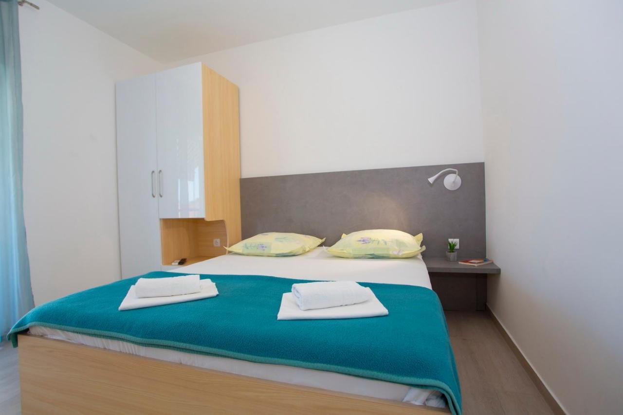 Apartments Loncar Tučepi Esterno foto