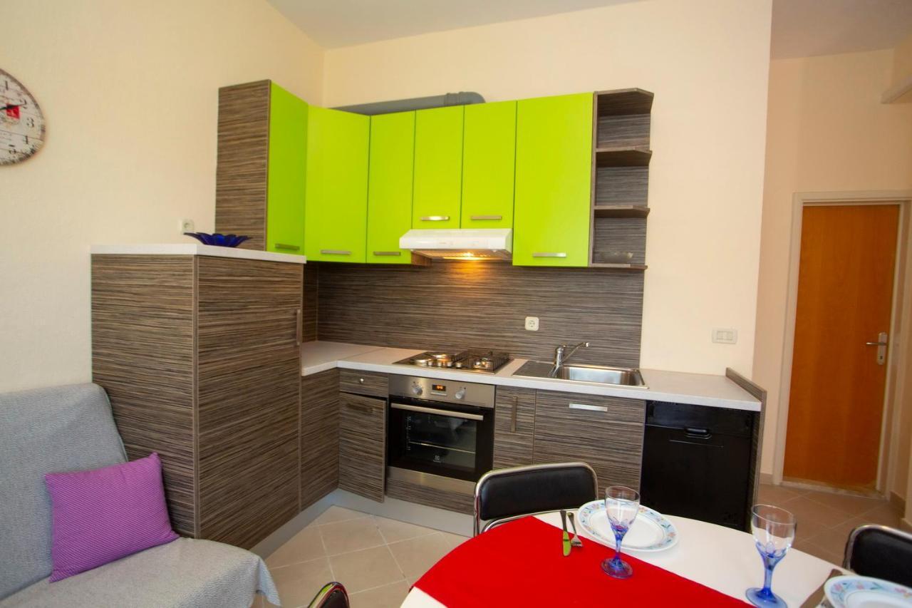 Apartments Loncar Tučepi Esterno foto