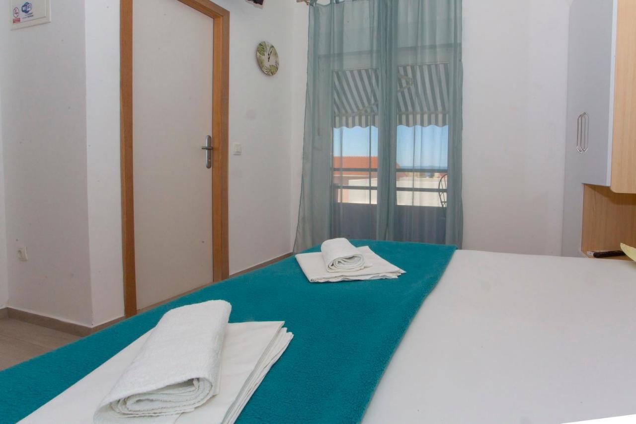 Apartments Loncar Tučepi Esterno foto