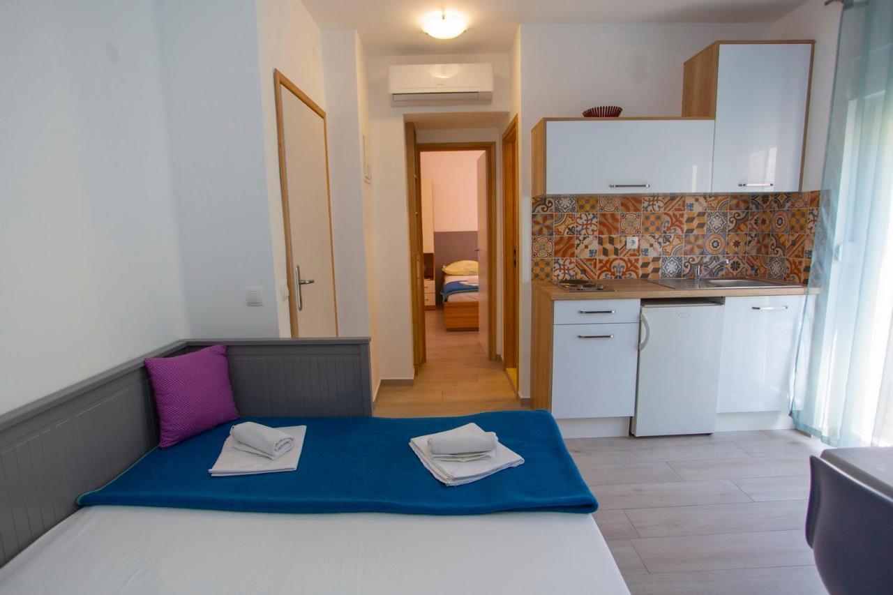 Apartments Loncar Tučepi Esterno foto