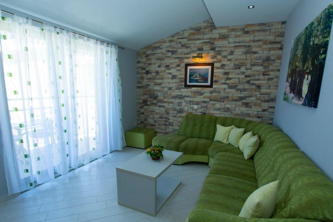 Apartments Loncar Tučepi Esterno foto
