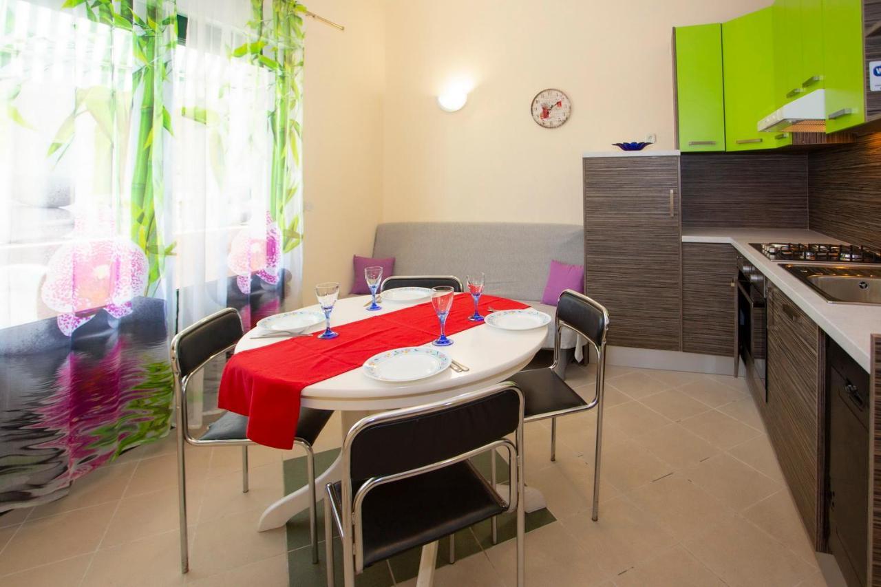 Apartments Loncar Tučepi Esterno foto