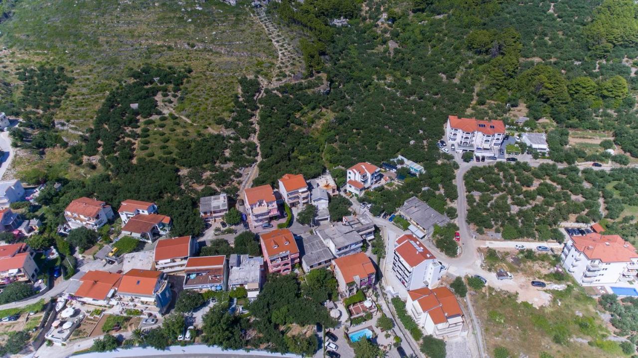 Apartments Loncar Tučepi Esterno foto